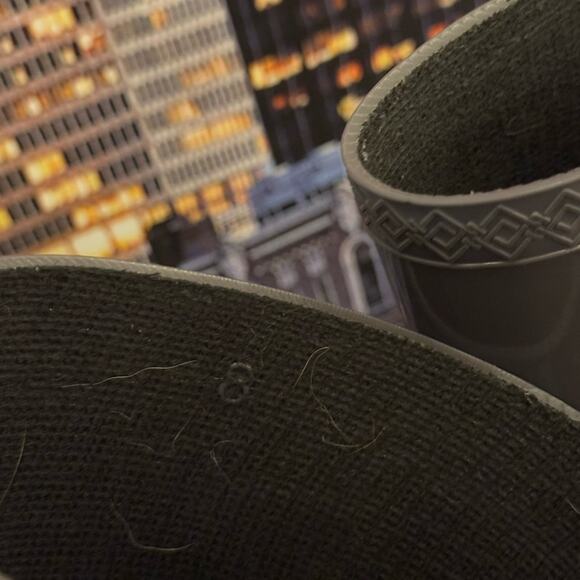 Women's UGG rain boots size 8 - Picture 3 of 7